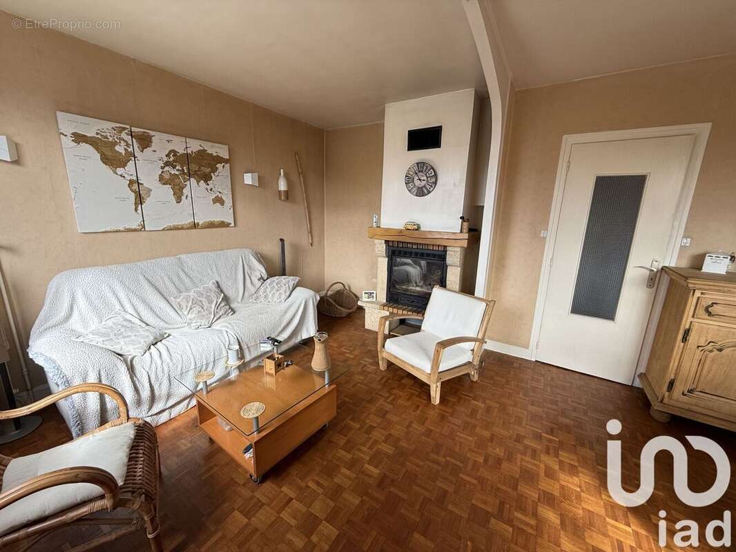 Photo 3 - Maison à BETON-BAZOCHES