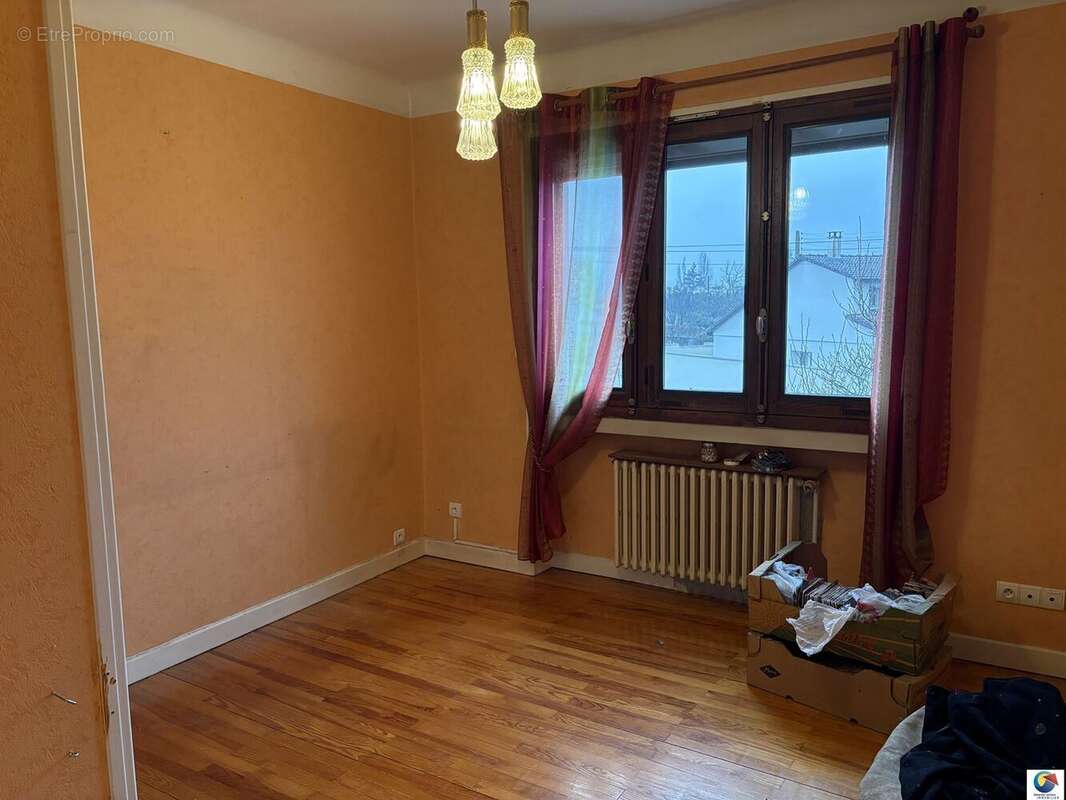Maison à LA VERPILLIERE