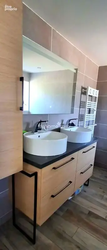 Maison 135 m² à Azay-Le-Ferron  - photo 7