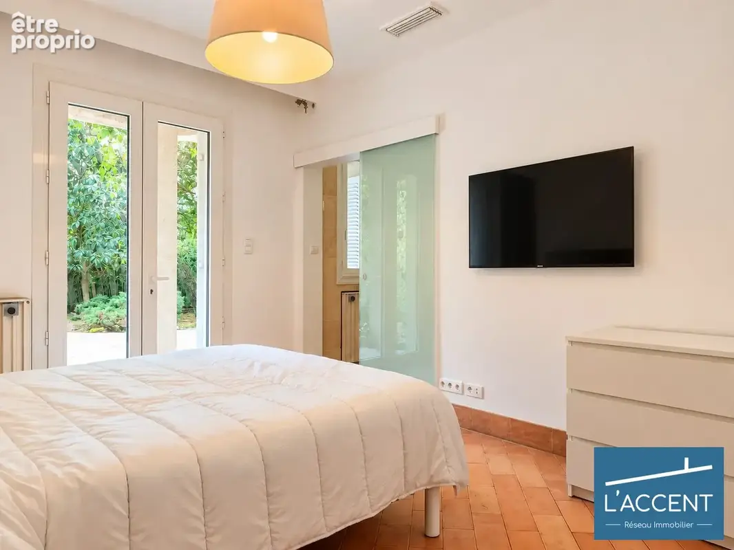 Maison 6 pièces 175 m² à vendre à Nimes (30000) - photo 6