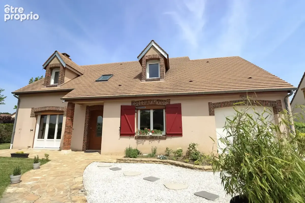 Maison à NOGENT-LE-PHAYE