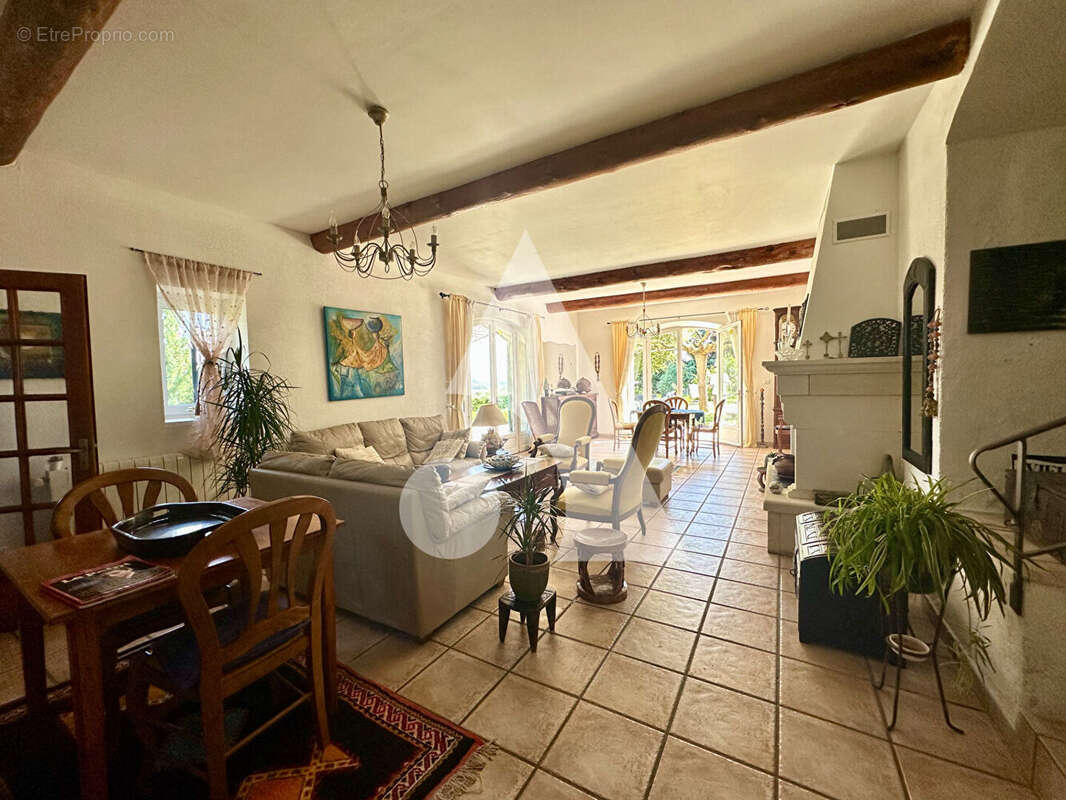 Maison à PERTUIS