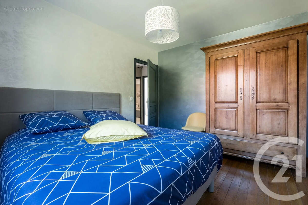 Maison à ARACHES-LA-FRASSE