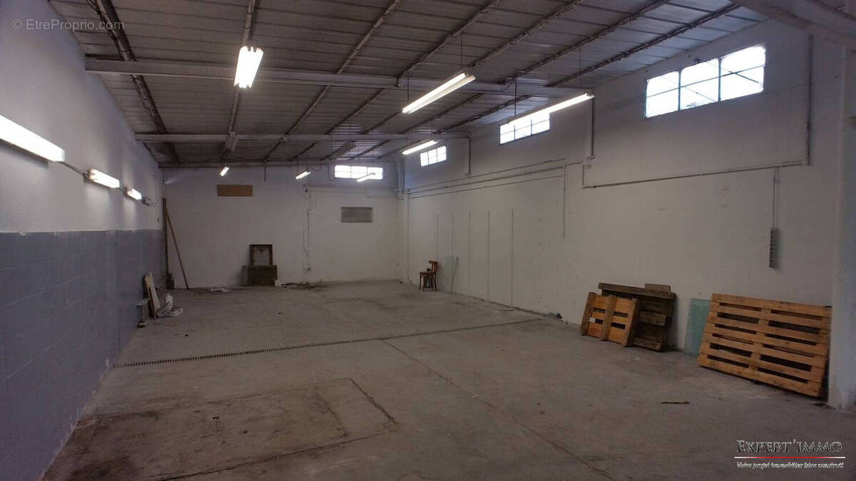 Commerce à LA SEYNE-SUR-MER