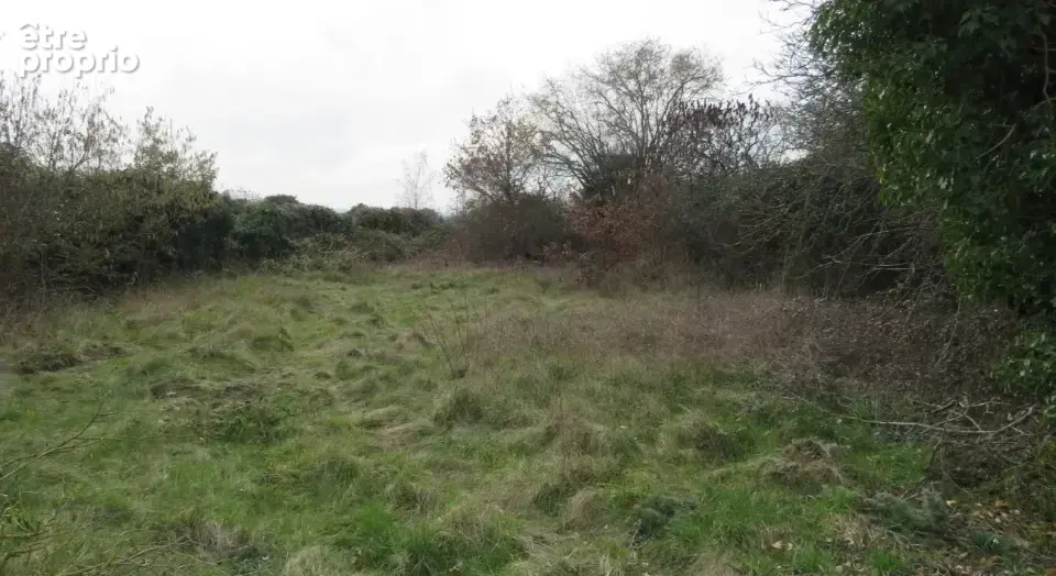 Terrain à LA BOISSIERE-ECOLE