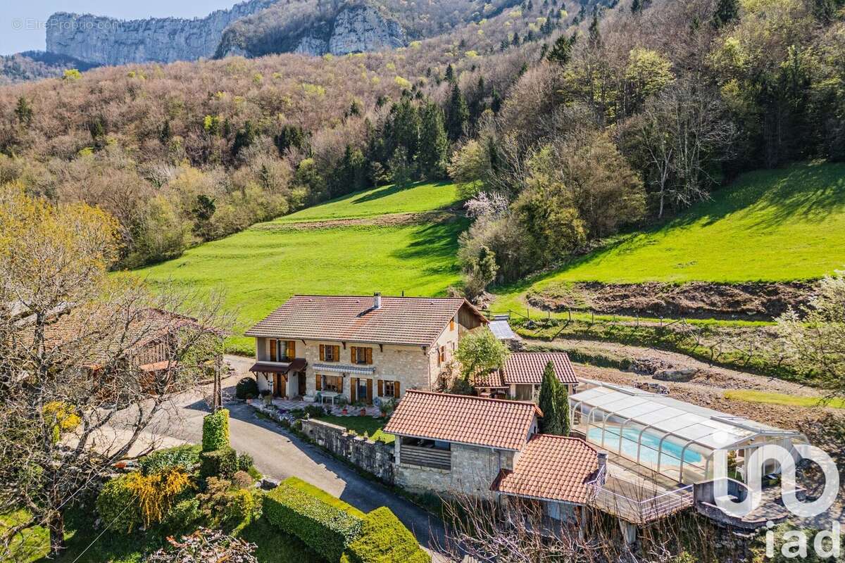 Photo 2 - Maison à SAINT-GERVAIS