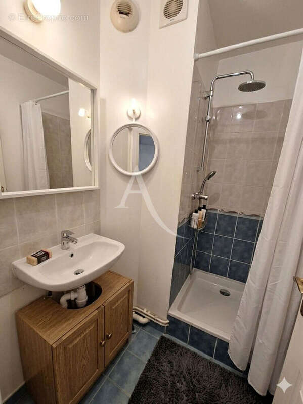 Appartement à COMBS-LA-VILLE