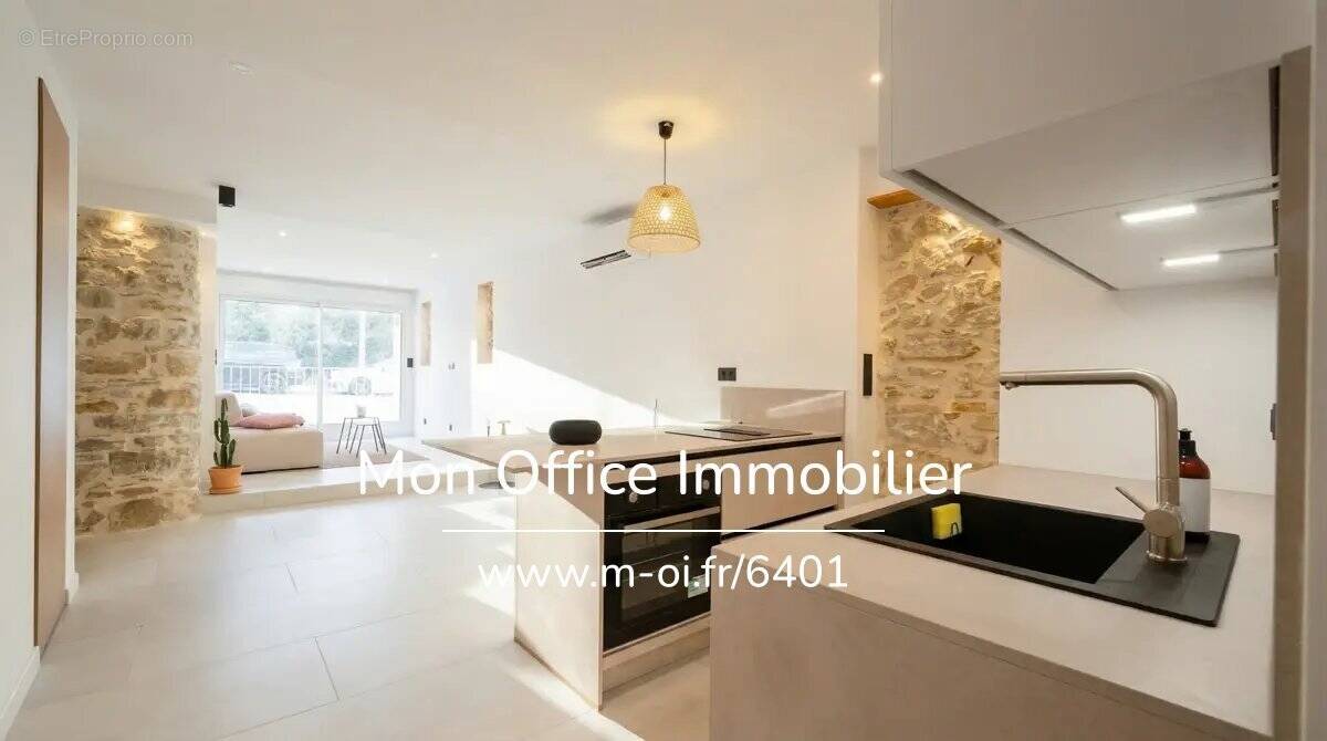 Appartement à PEYNIER