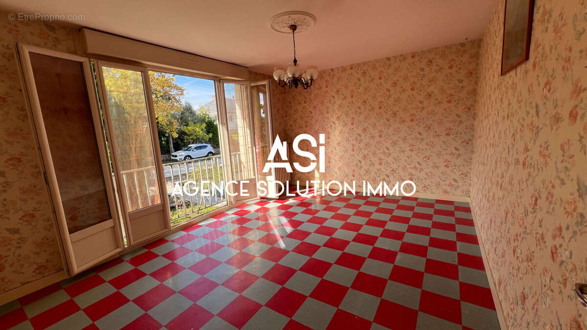 Maison à VILLAINES-LA-JUHEL