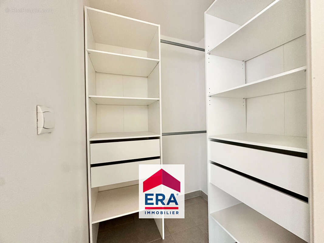 Appartement à SARTROUVILLE