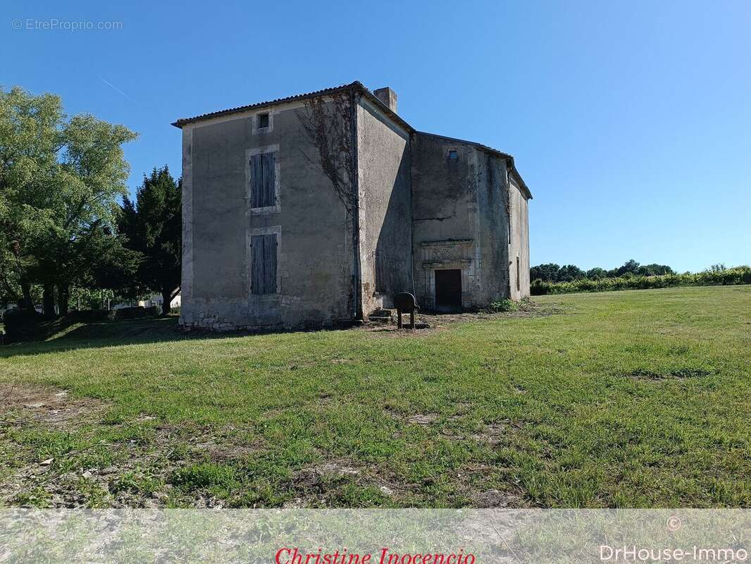 Maison à PONS