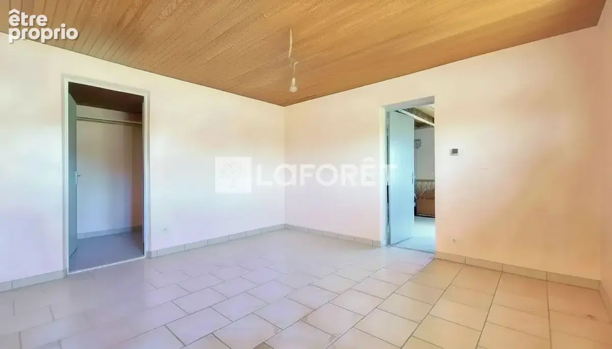 Melesse, belle maison traditionnelle de 8 pièces - photo 10