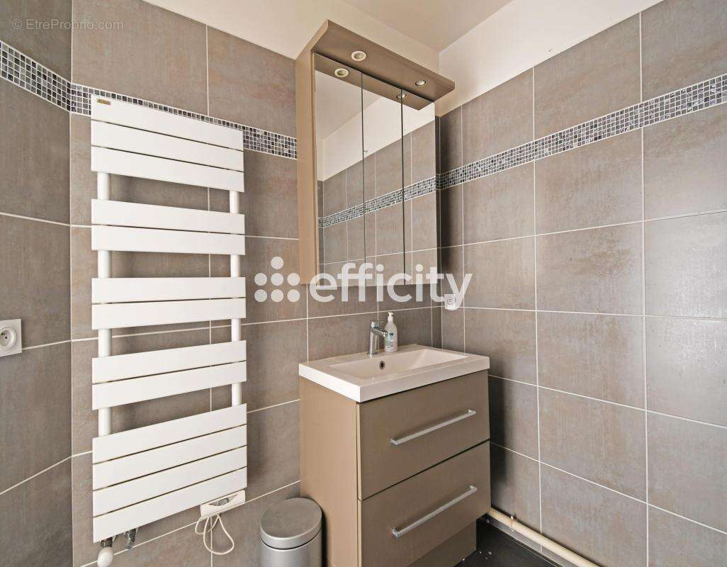Appartement à BOIS-COLOMBES