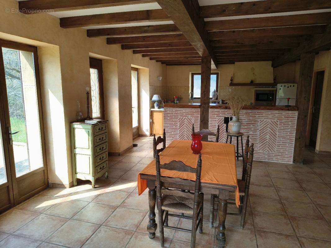 Maison à ANTUGNAC