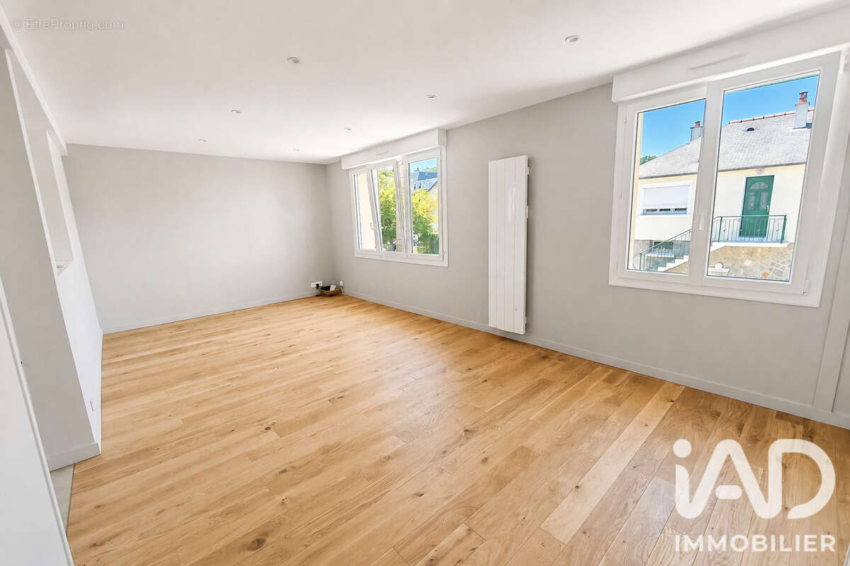 Maison 83 m² à Laval  - photo 3