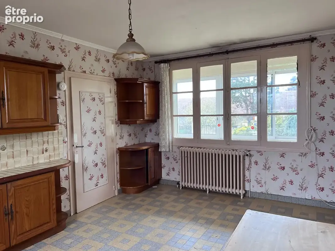 Maison à vendre à Saint-Ouen-les-Vignes : un petit coin de paradis à rénover ! - photo 4