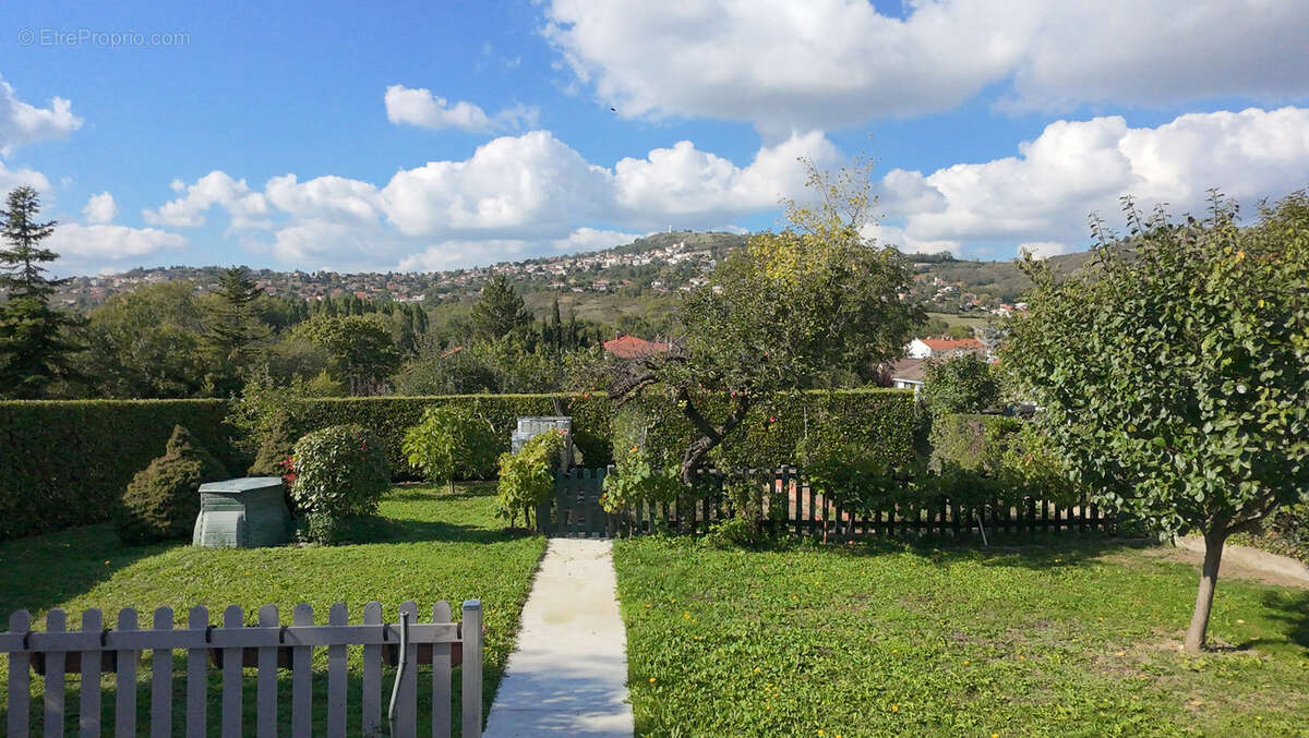 Maison à VEYRE-MONTON