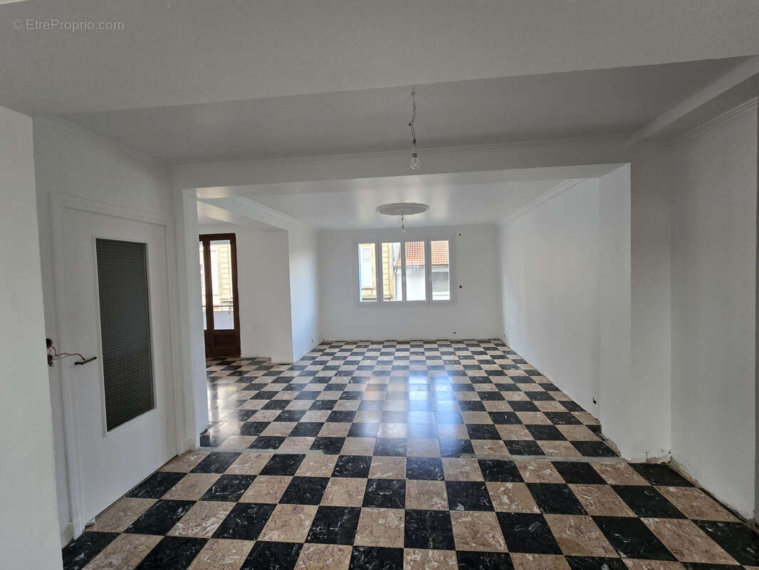 Appartement à ROMANS-SUR-ISERE