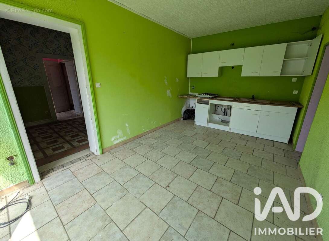 Photo 3