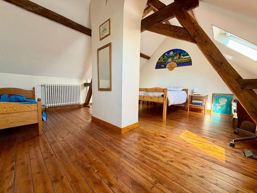 Maison à DAMVILLE