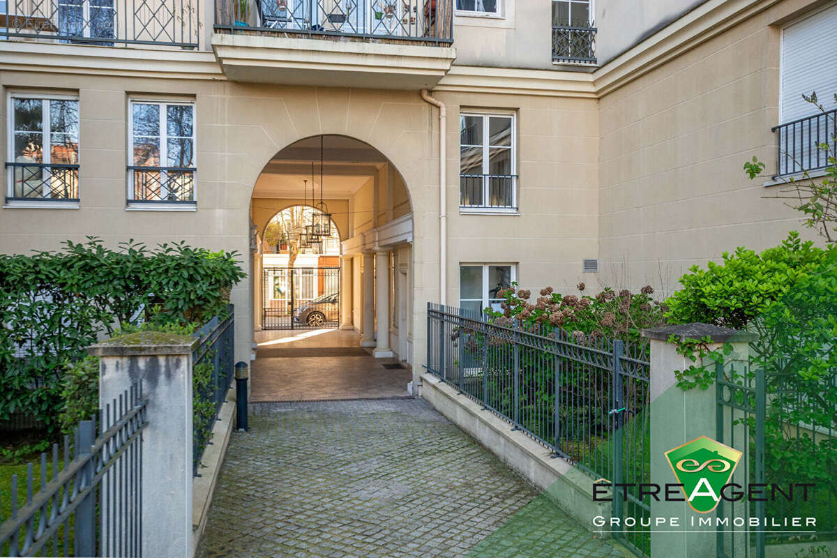 Appartement à MONTROUGE