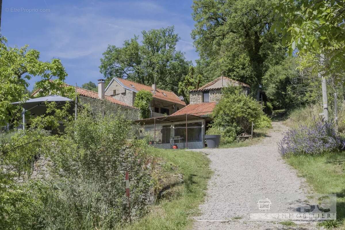 Maison à CAYLUS