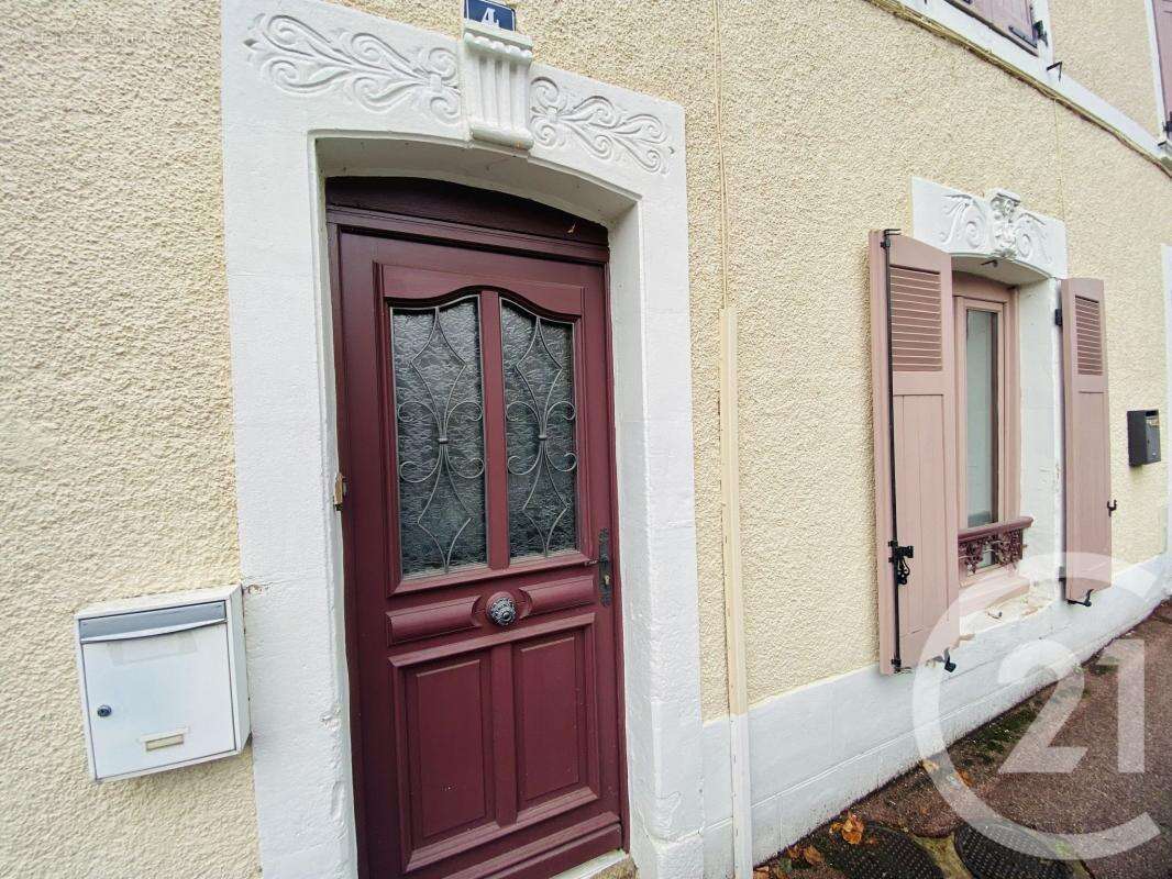 Appartement 118 m² à Limoges  - photo 8