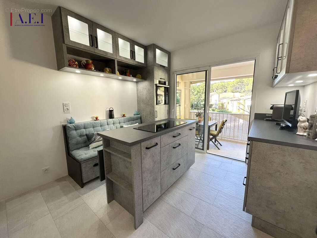 Appartement à SANARY-SUR-MER