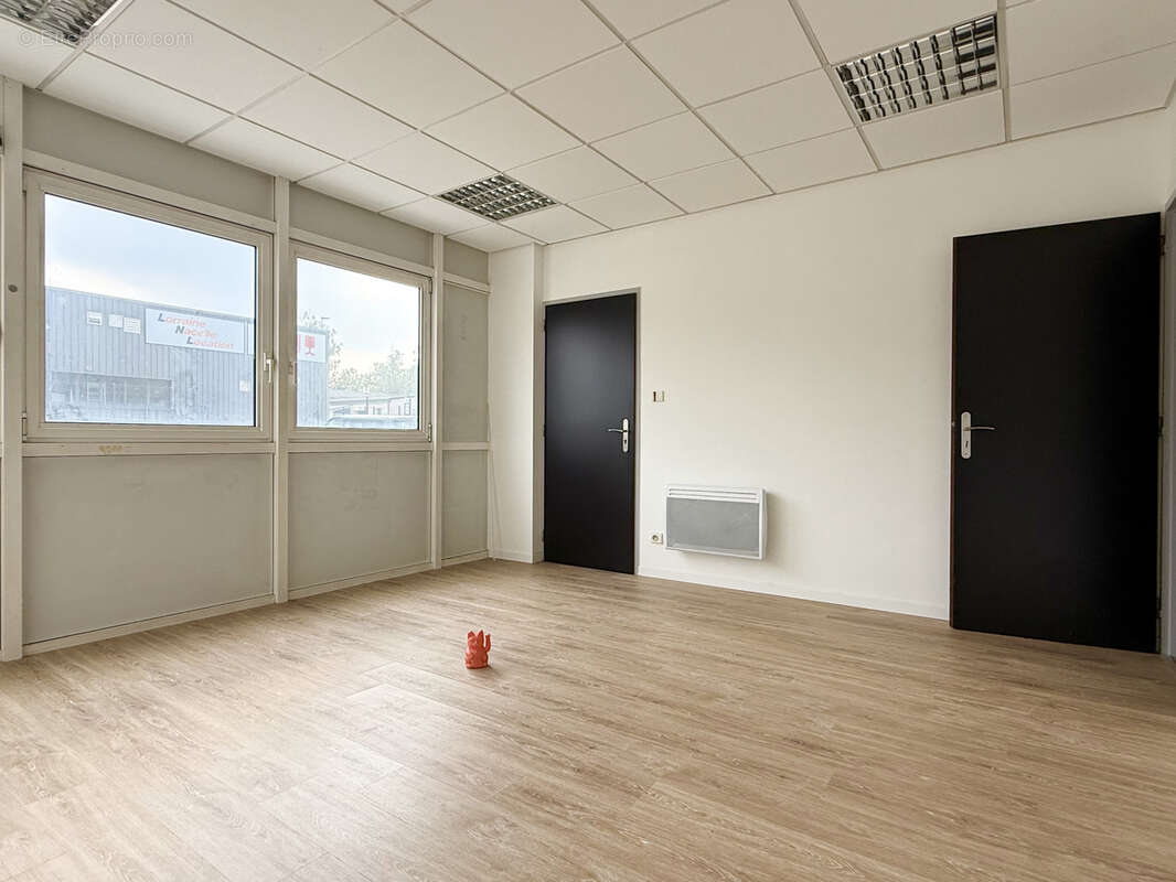 Commerce à MAXEVILLE