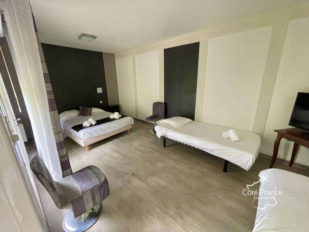 Appartement à PEYRAT-DE-BELLAC