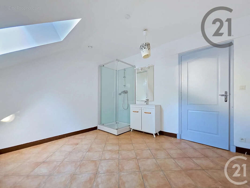 Maison 210 m² à Troyes  - photo 10