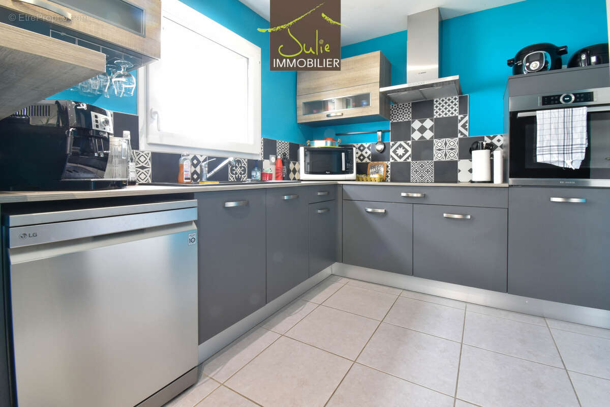 Maison à MONCOUTANT