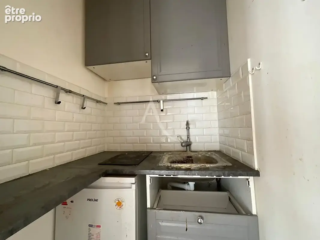 Studio à rénover 15m2 - Beau potentiel - photo 9