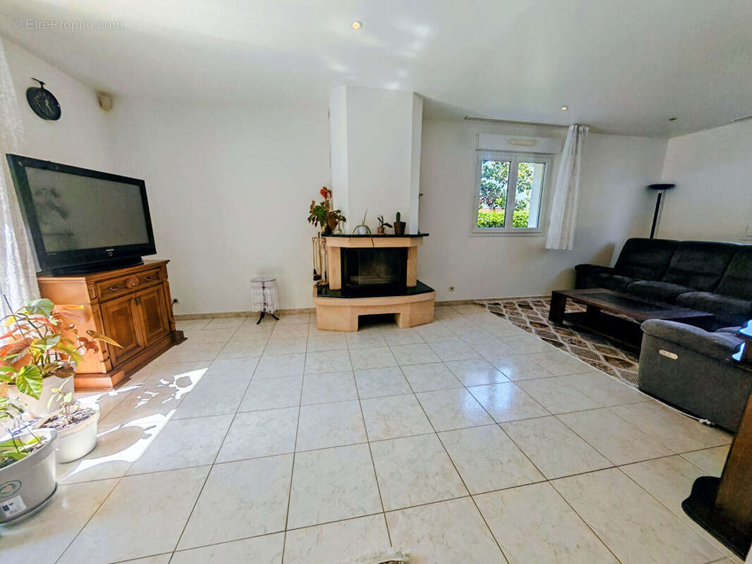 Mainson Individuelle 146 m², 5 ch. Terrain 813 m² - photo 6