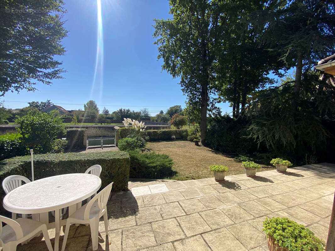 Maison à LEUDEVILLE