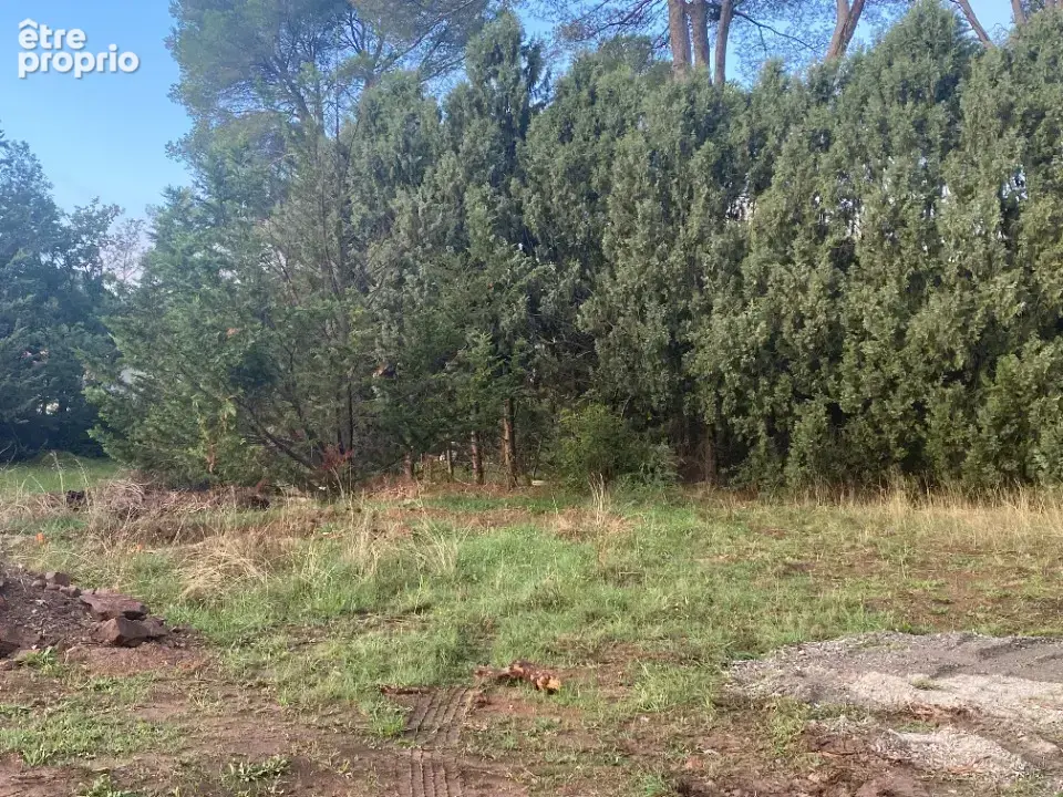 Terrain à LA FARLEDE
