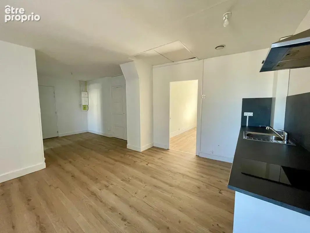 Immeuble de rapport - nevers centre-ville  - 448 m² avec cour, garages et cave - photo 11