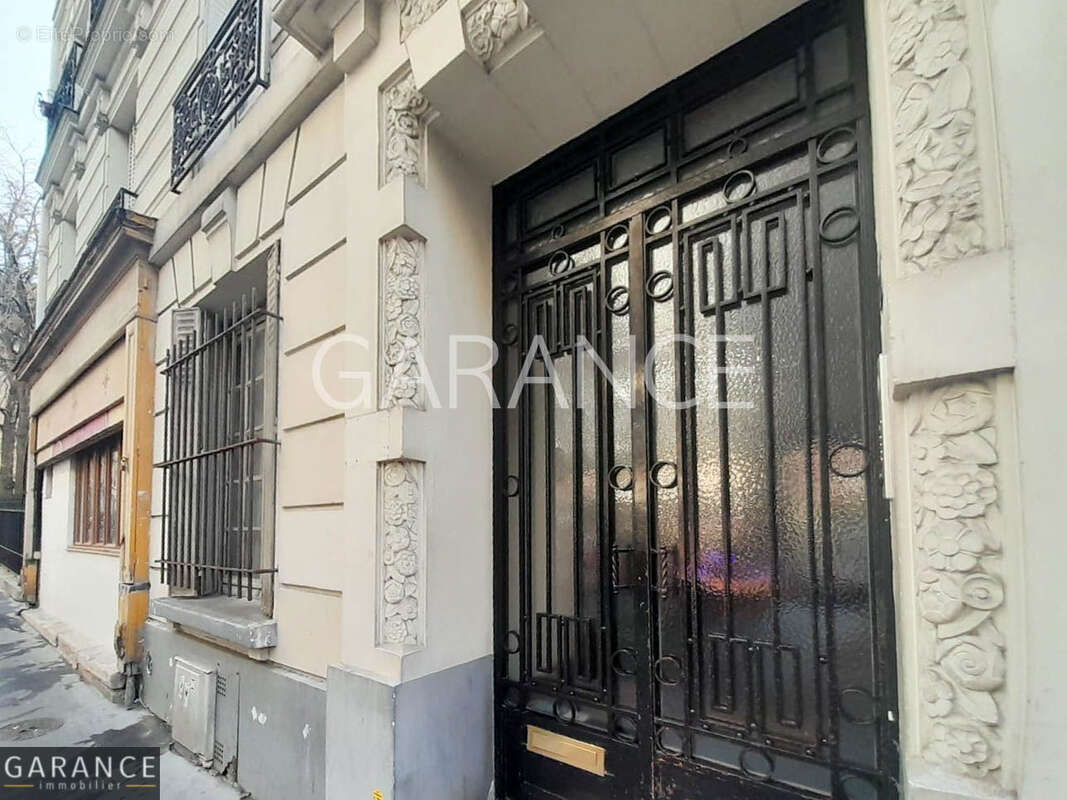 Appartement à PARIS-18E