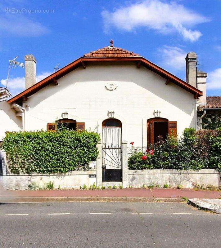 Maison à LE BOUSCAT