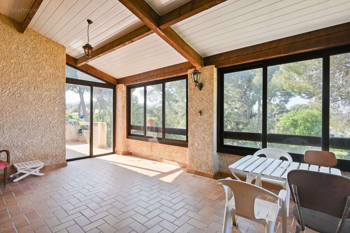 Maison à SIX-FOURS-LES-PLAGES