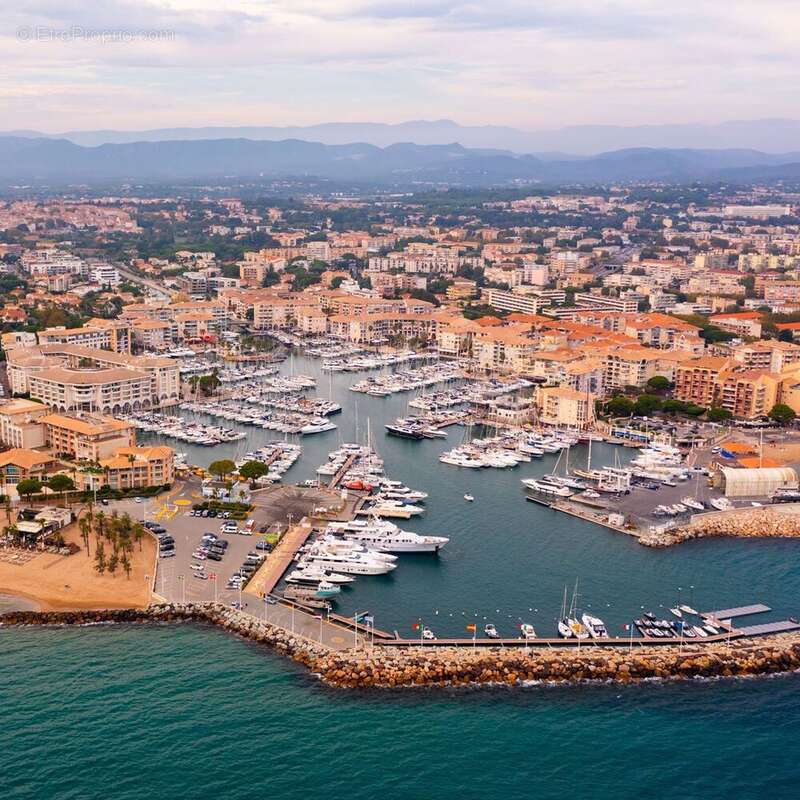 Appartement à FREJUS