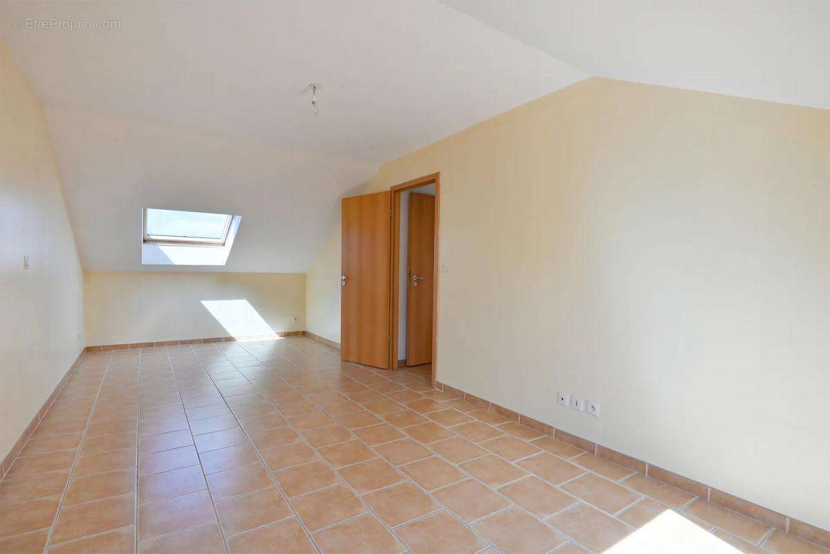 Appartement de 5 pièces de 98 m² à Ruoms - photo 20