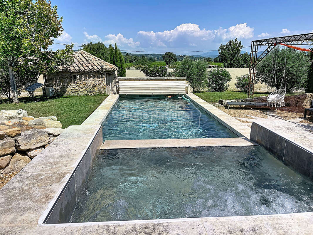 Maison à SAINTE-CECILE-LES-VIGNES