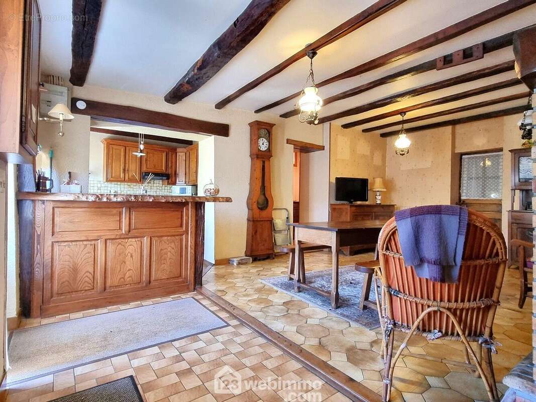 Attenant... - Maison à PAMPROUX