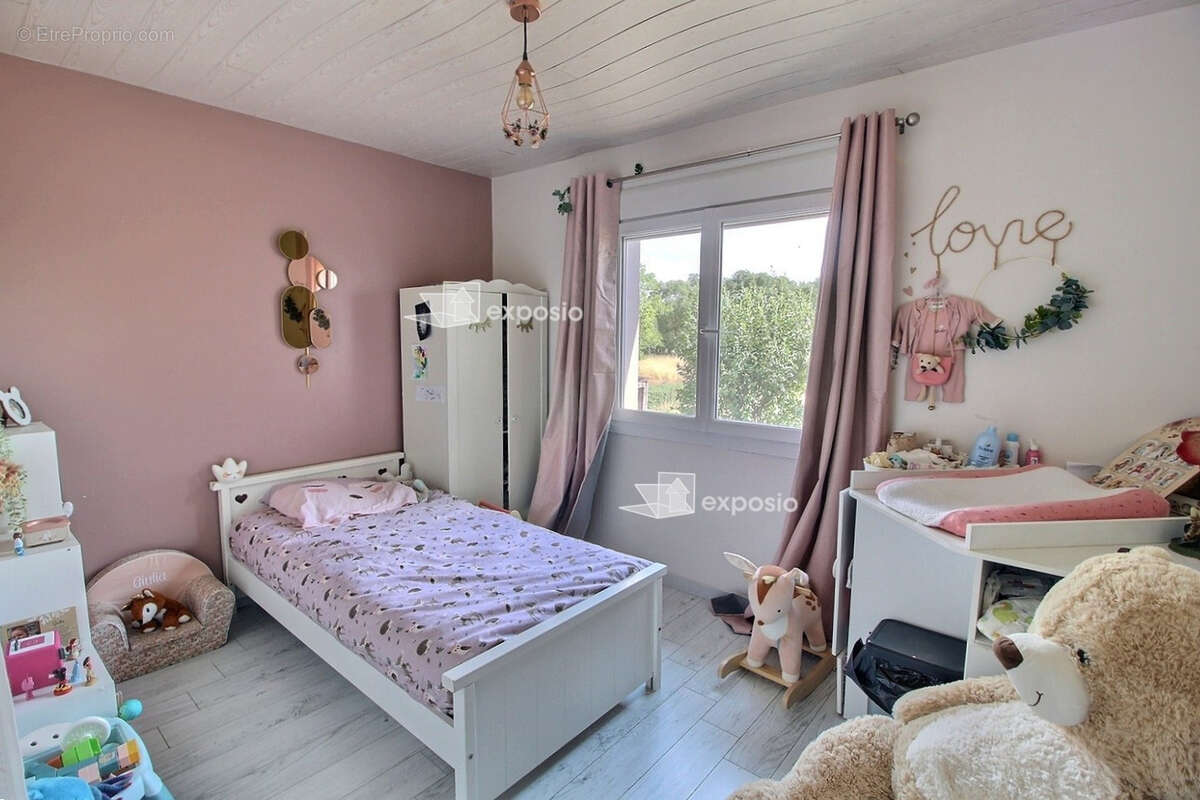 Maison de plain pied 5 pièce(s) FORS - photo 8