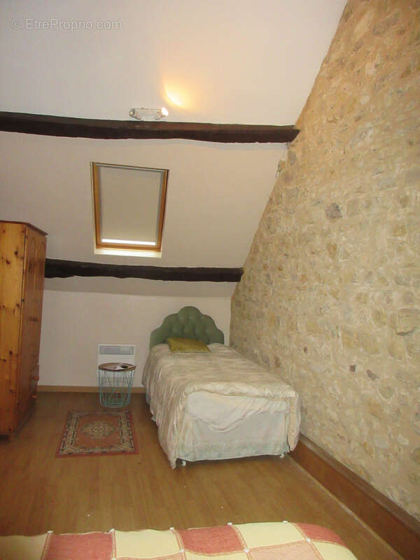 Maison à SACIERGES-SAINT-MARTIN