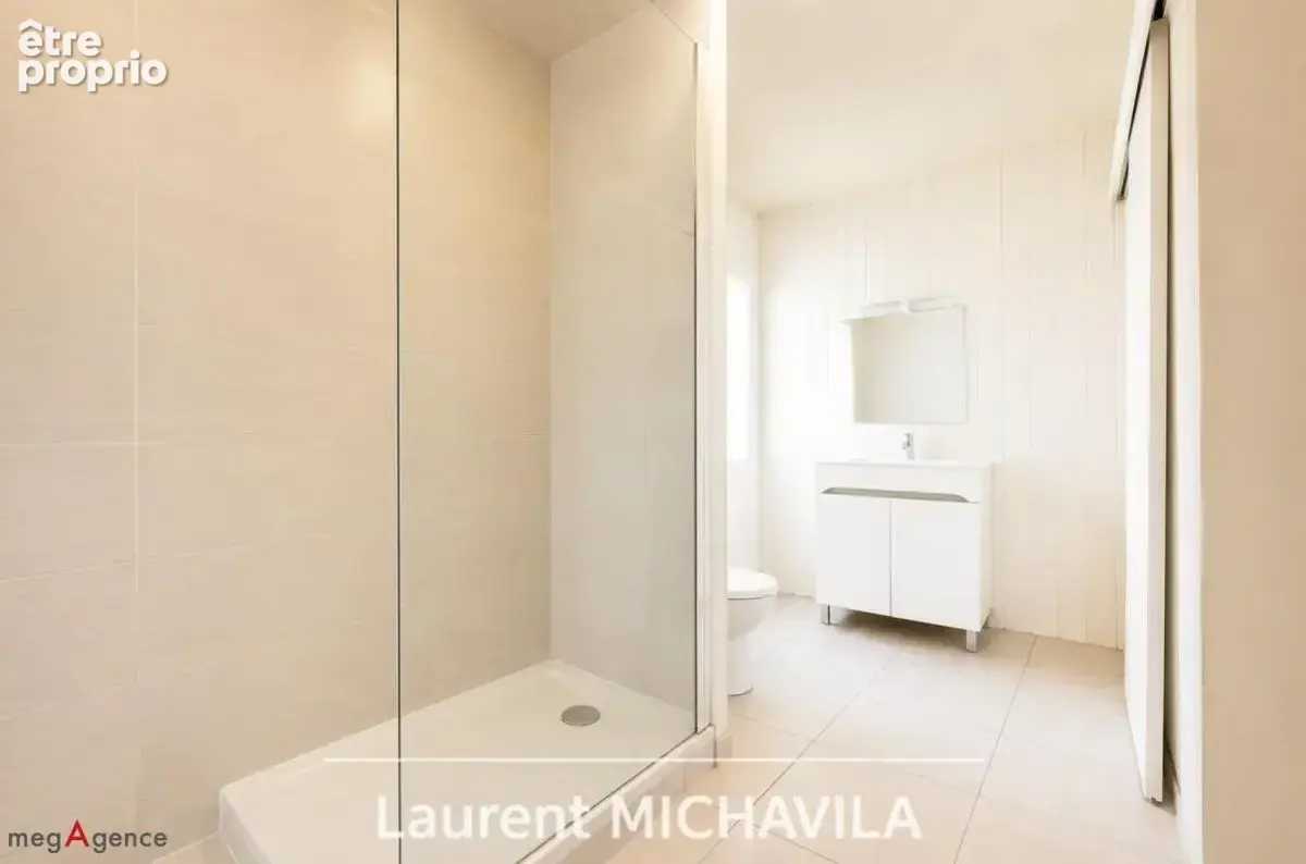 Grande maison de village T6 avec cour et boxs — Villeneuve-lès-Béziers - Vendu loué - photo 14