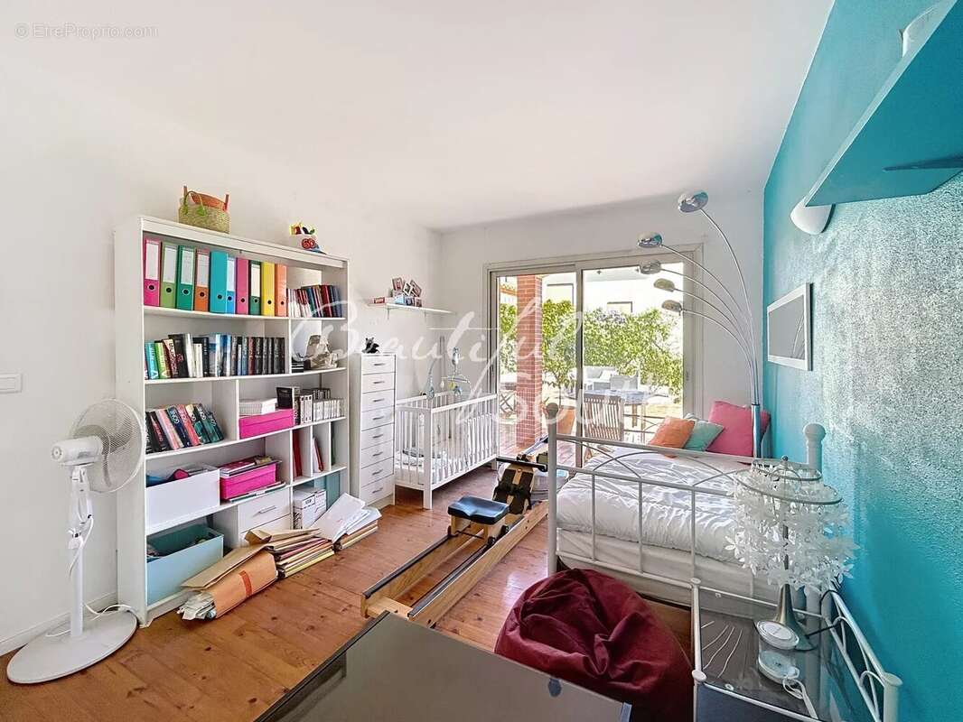Maison de plain pied à Perpignan avec piscine et confort moderne - photo 15