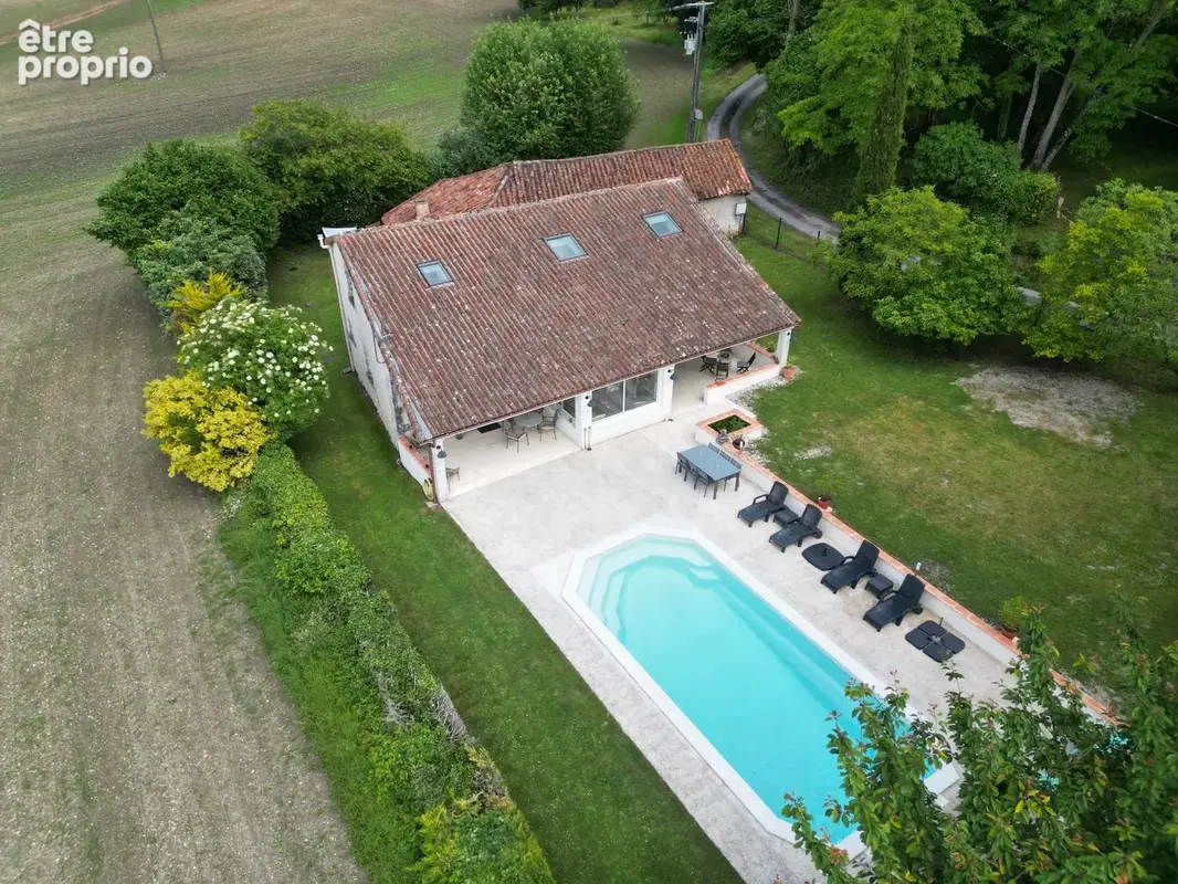 Maison à PERIGNAC