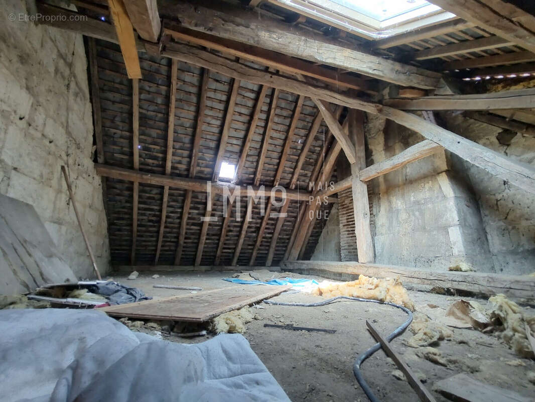 Maison à LA CHARTRE-SUR-LE-LOIR